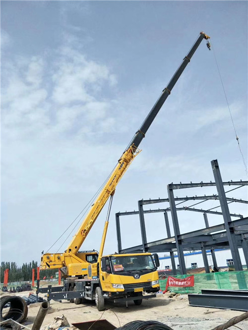 渝北区超高层建筑钢结构吊装案例